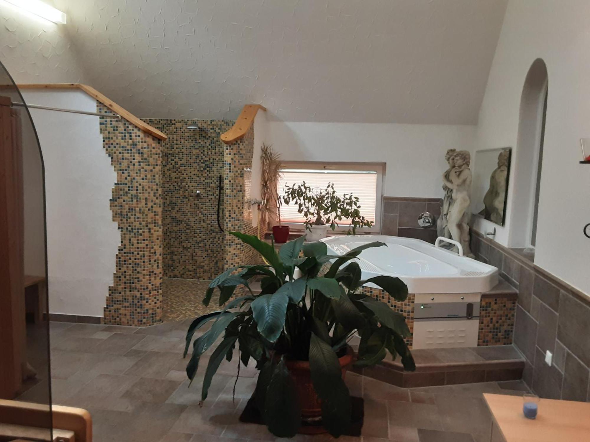 Hotel Gasthof Zur Krone Оберцент Экстерьер фото